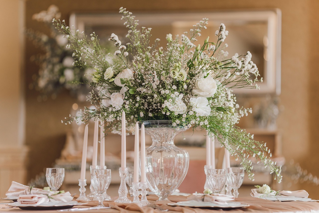 wedding photography, wedding details, wedding preparations, wedding, beautiful flowers, table set-up, flower background, flower wallpaper, flower arrangement, flowers, table, glassware, candles, dining table, decoration, nature, decorative, floral